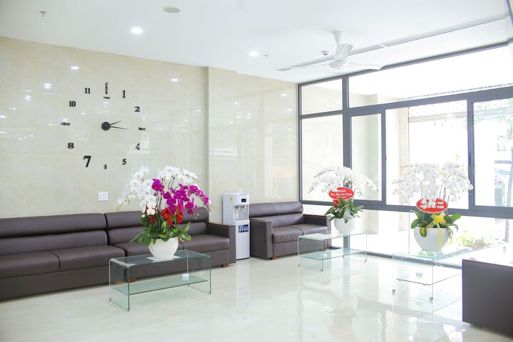 Hotel Interior 10 of 33