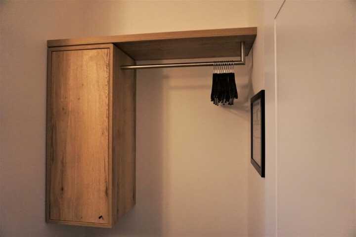 Room 12 of 70