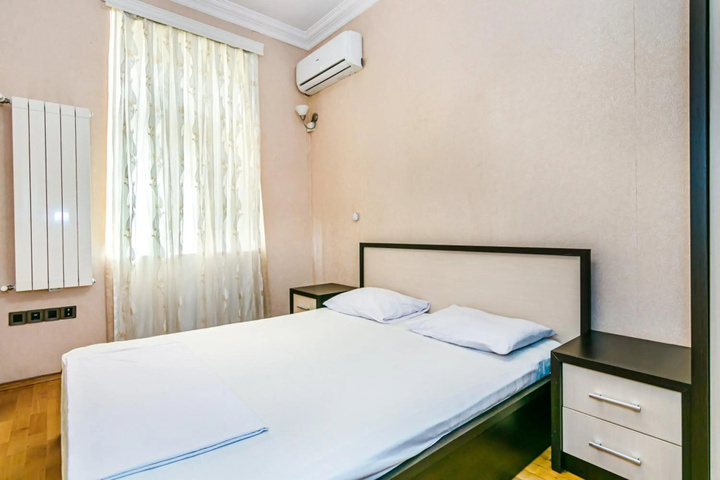 Room 2 of 19
