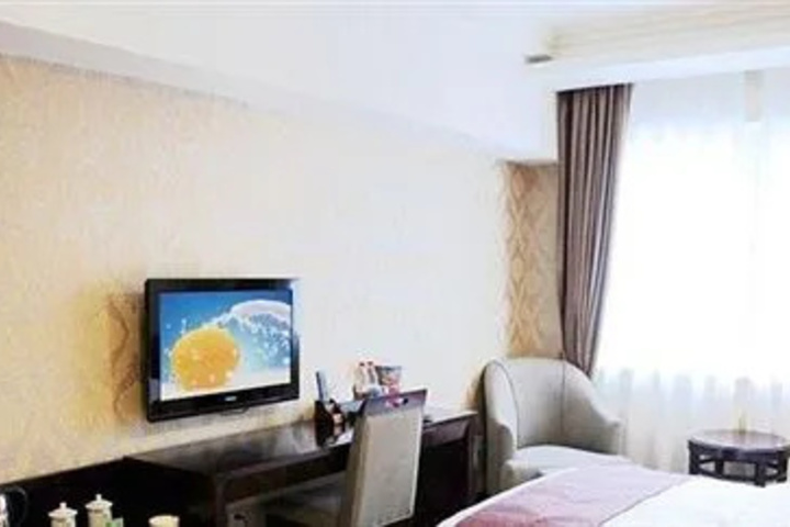 Leshan Golden Taoyuan Hotel