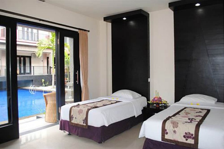 Room 5 of 28