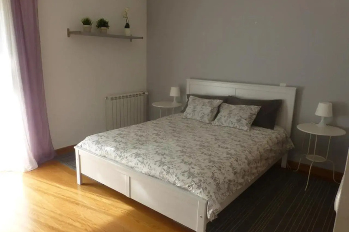 Room 5 of 13