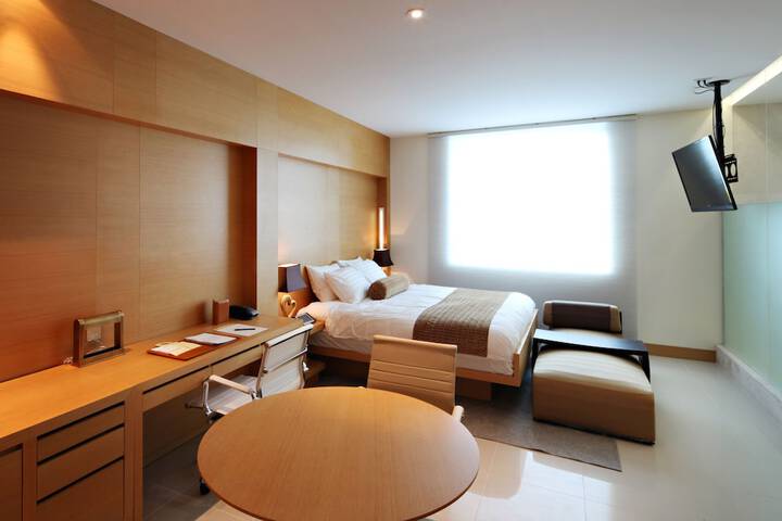 Room 5 of 60