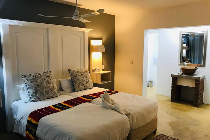 Room 2 of 4