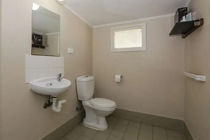 Room 7 of 20