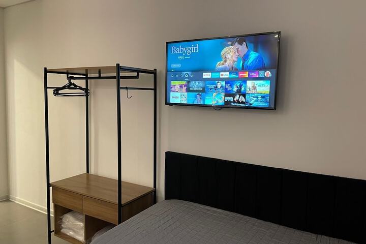 Room 5 of 25