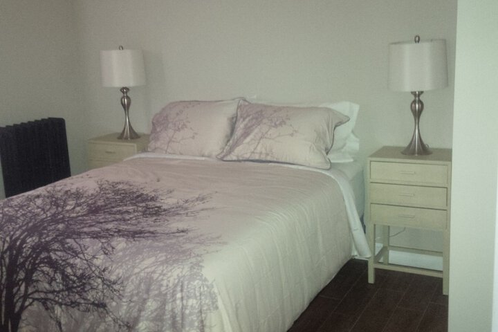 Room 9 of 56