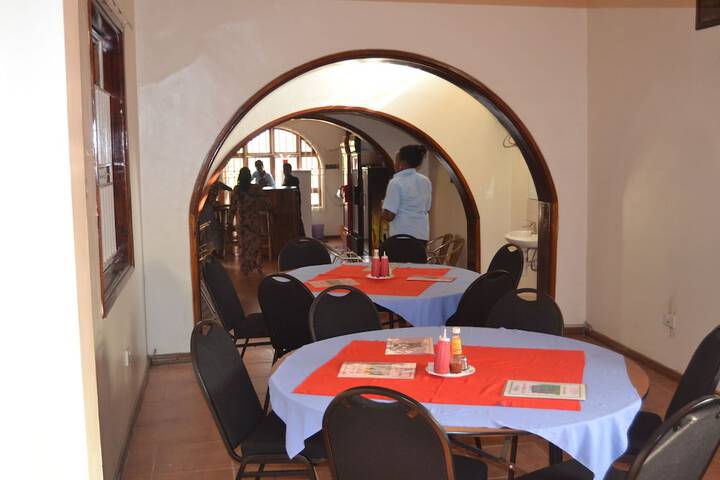 Dining 48 of 84