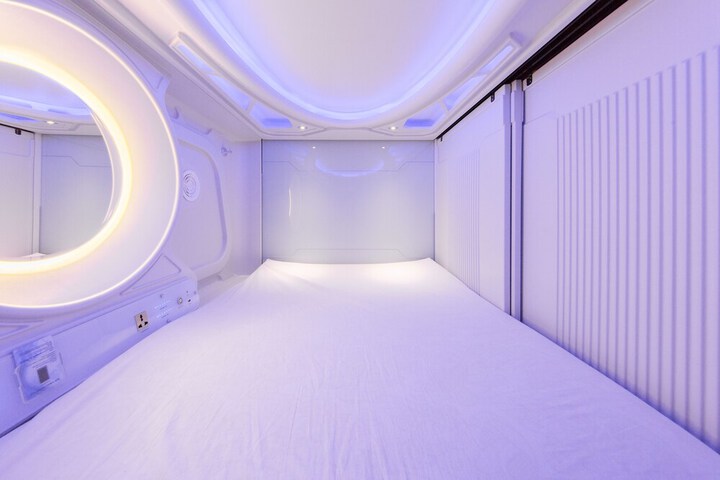 Room 6 of 20