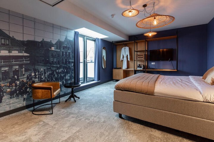 Room 15 of 110