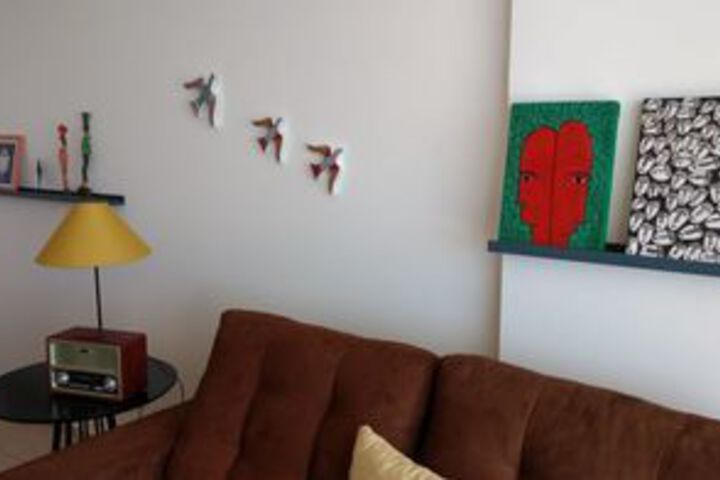 Room 9 of 10