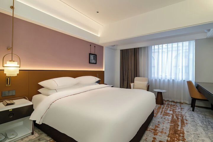 Room 8 of 39