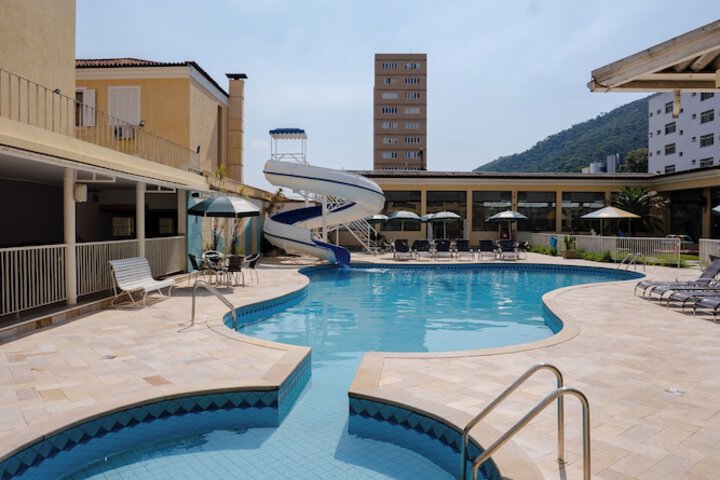 Pool 90 of 175