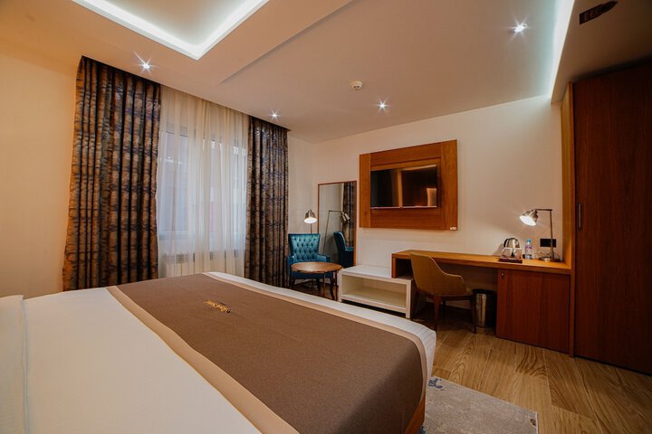 Room 22 of 56