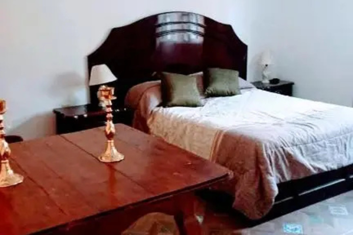 Room 3 of 3