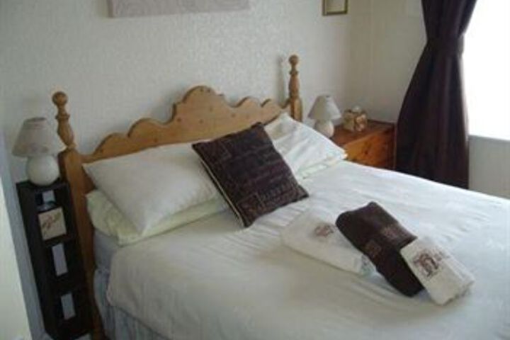 Room 11 of 20