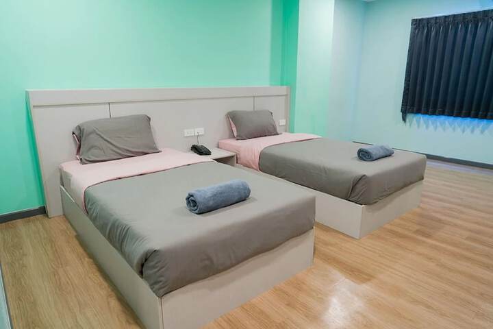 Room 7 of 23