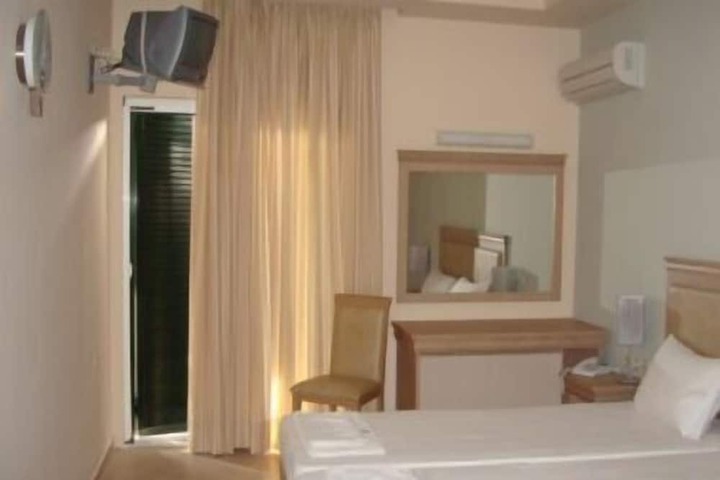 Room 45 of 159