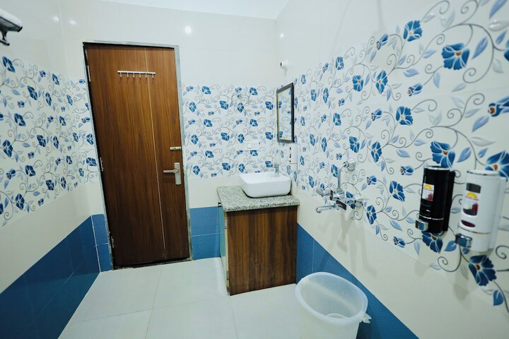 Room 36 of 44