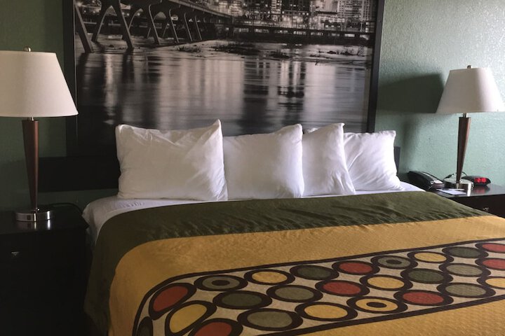 1 King Bed (9 of 15)