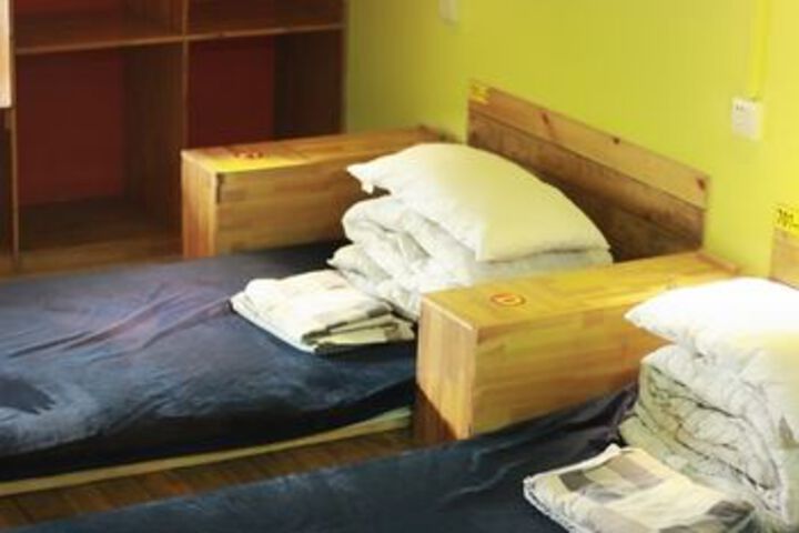 Room 44 of 64