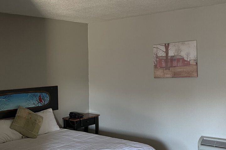 2 Queen Beds (13 of 18)