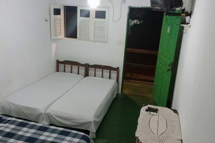 Room 2 of 10