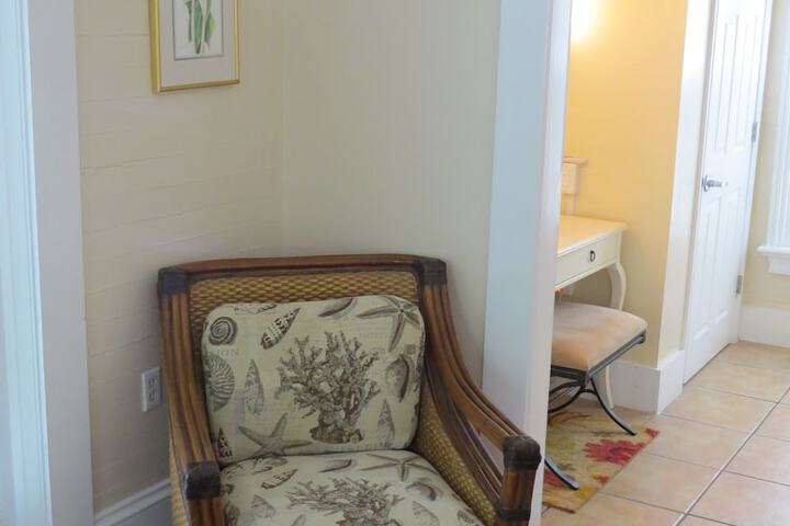 Room 85 of 171