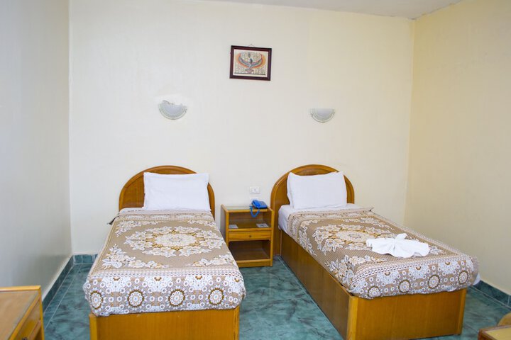 Room 3 of 31