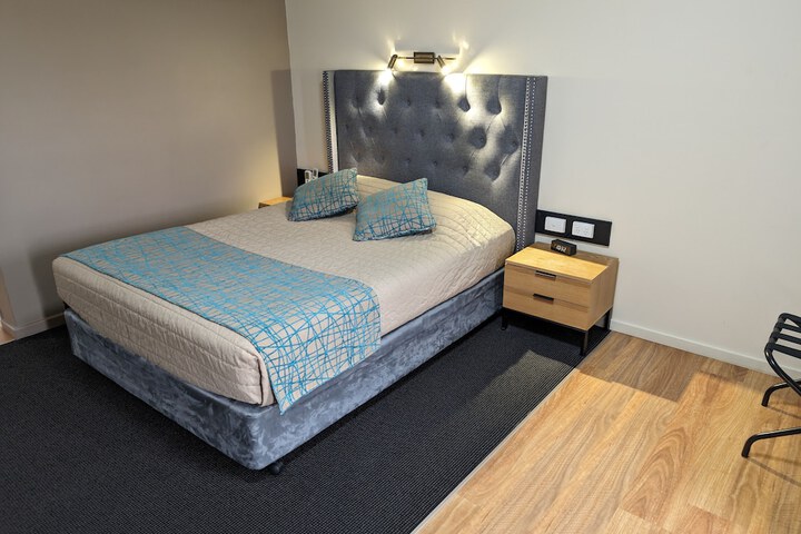Room 8 of 55