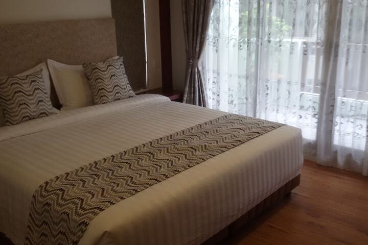 Room 21 of 57