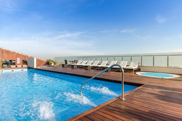 Pool 66 of 105