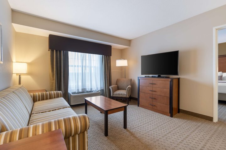 Room 16 of 37