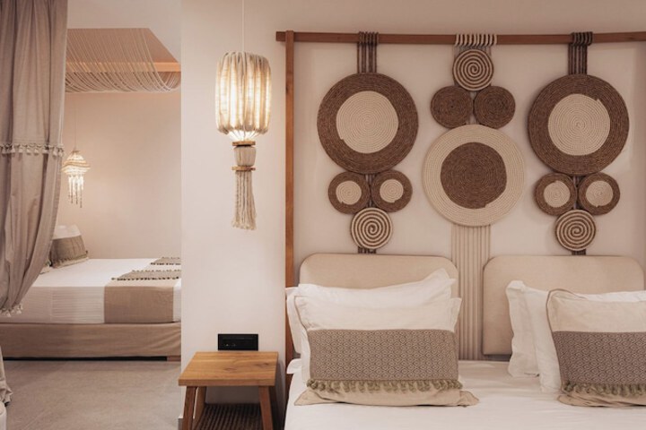 Room 45 of 135