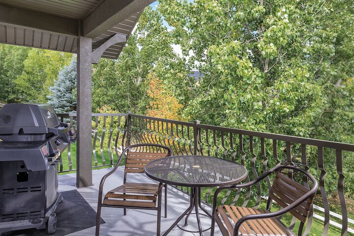 Terrace/Patio 17 of 36