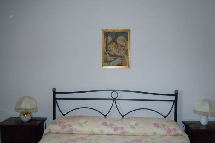 Room 8 of 49