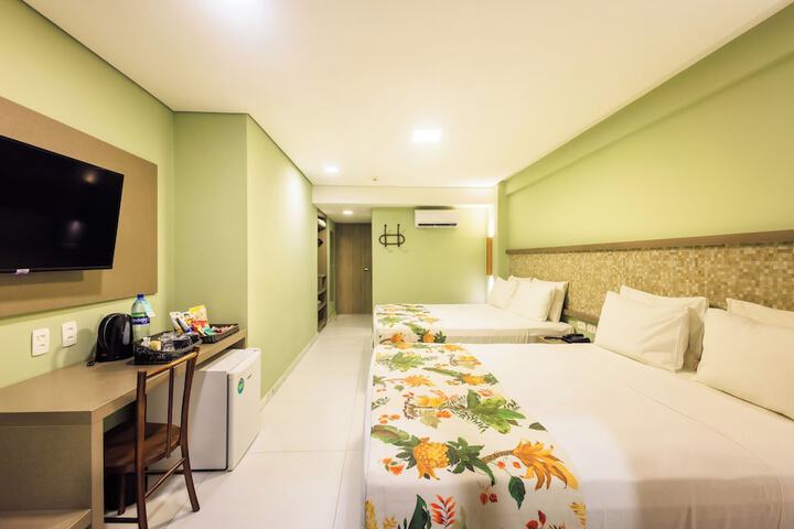 Room 14 of 125