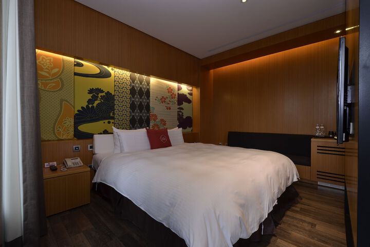 Room 7 of 40