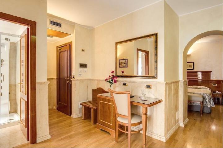 Room 14 of 26
