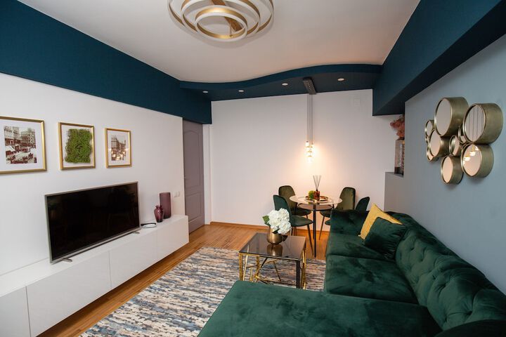 Room 17 of 30