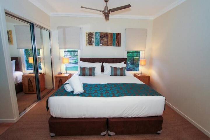 Room 9 of 32