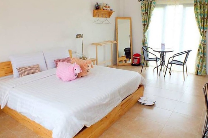 Room 5 of 29