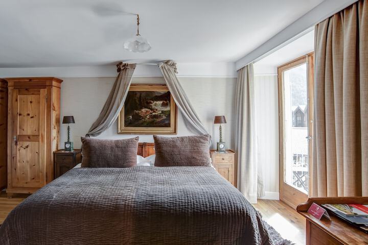 Room 14 of 42