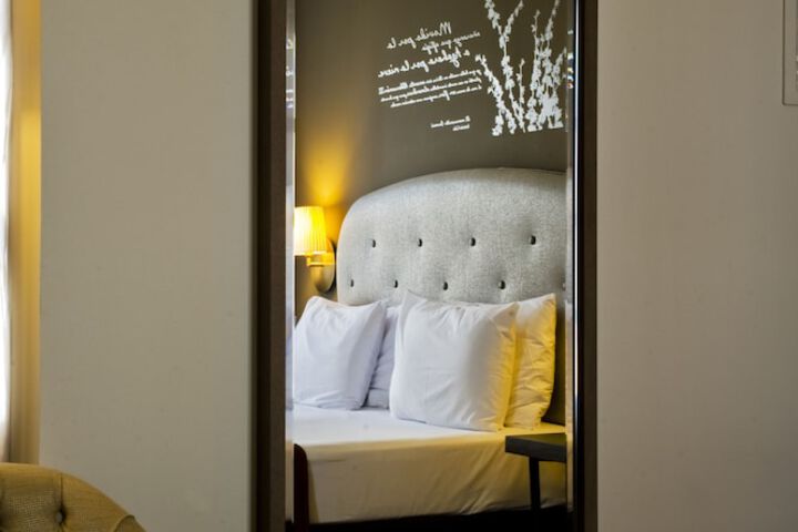 Room 6 of 59