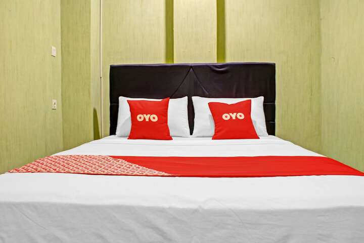Room 8 of 27