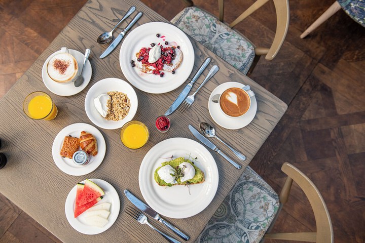 Breakfast/Coffee Service 34 of 48