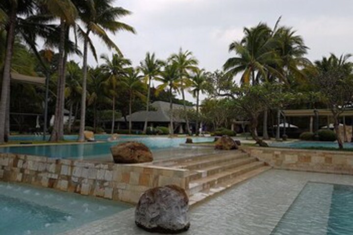 Pool 33 of 42