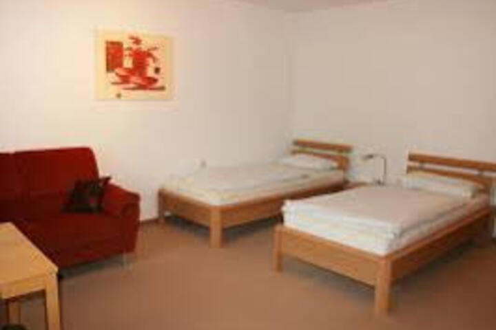 Room 6 of 7