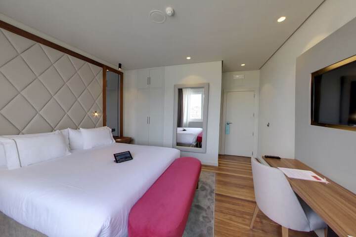 Room 31 of 121