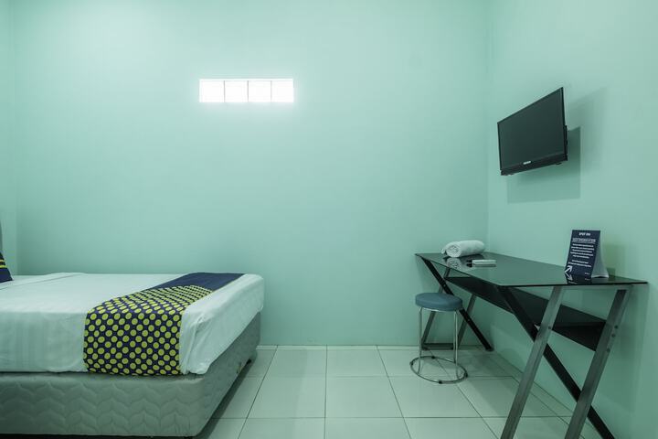 Room 9 of 25